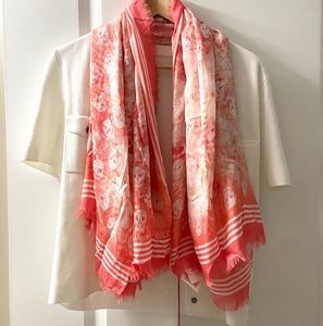 nwt alexander mcqueen ANEMONE BIKER skull print SCARF PEACH white